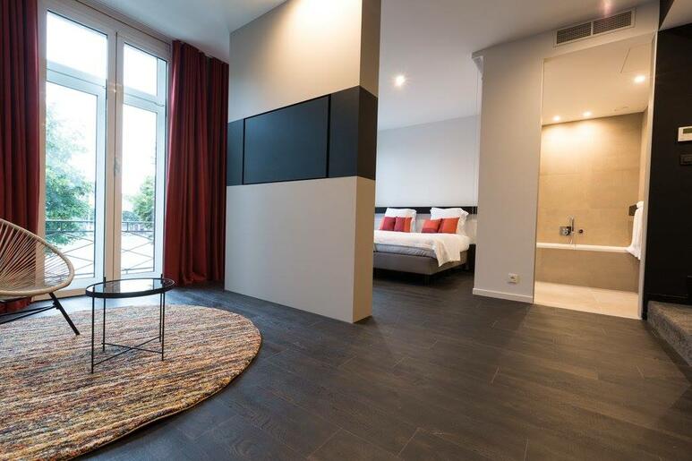Vloerbekleding Slosse bij Hotel Portinari Brugge