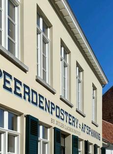 Vloerbekleding Slosse bij Peerdenpostery Torhout